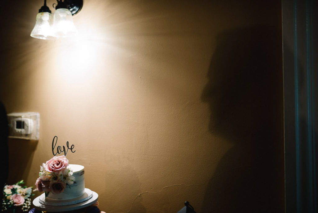wedding cake shadow