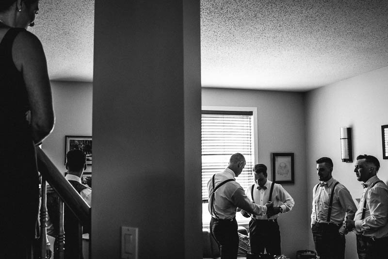 groomsmen getting ready